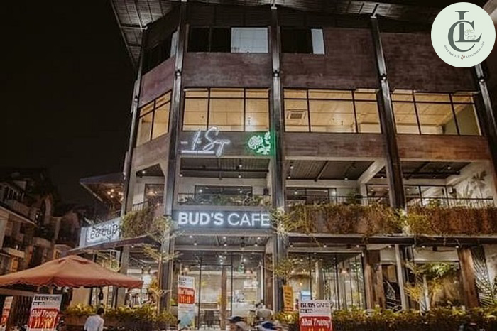50 Quán Cà Phê Phan Xích Long, Phú Nhuận View Đẹp Nhất 34 BUD’s Cafe – Chi nhánh Hoa Đào