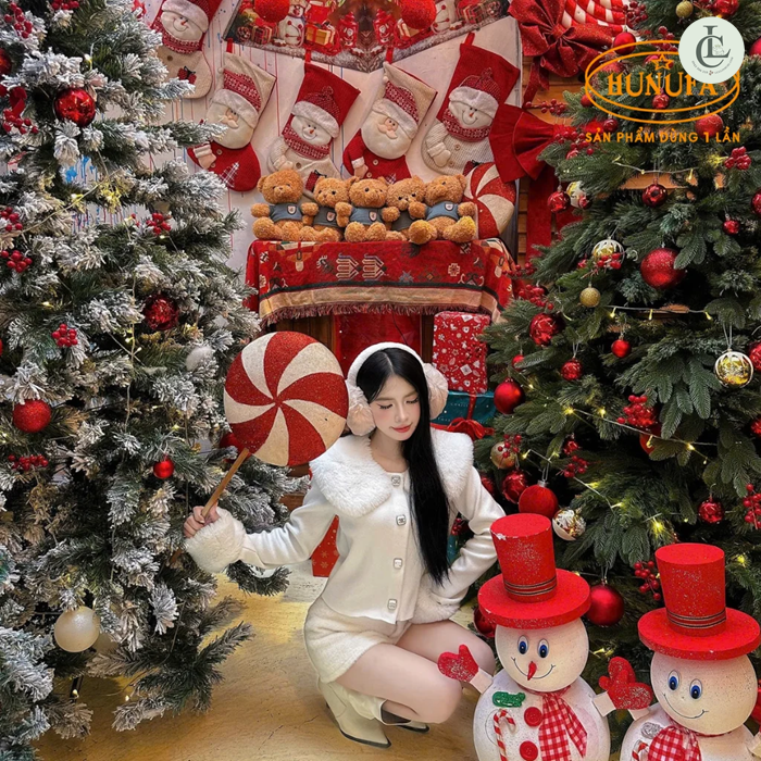 MỘT KHẼ CHẠM Coffee & Tea – “Nhà gỗ giữa mùa Giáng Sinh”