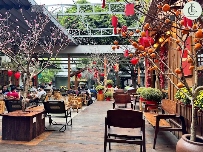 Hiên Nhà Coffee - 15 Vườn Lài